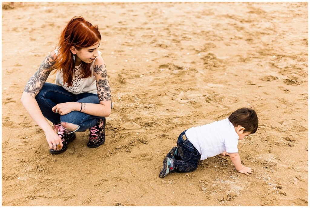 jouer dans le sable