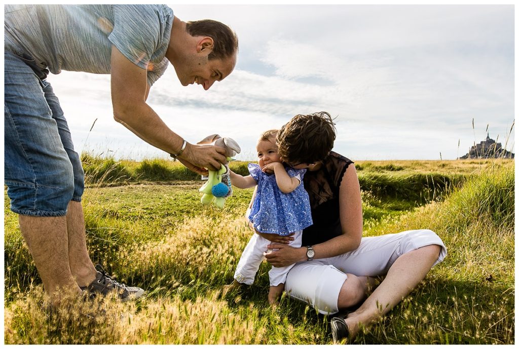 mont saint michel, demande en mariage surprise, seance photo famille, audrey guyon, photographe interprete, photographe emotions, family shoot, family photographer, photographe famille manche, photographe normandie, photographe lifestyle, demande en mariage, proposal