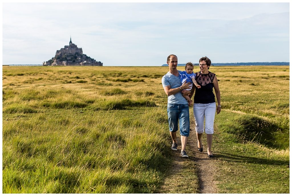 mont saint michel, demande en mariage surprise, seance photo famille, audrey guyon, photographe interprete, photographe emotions, family shoot, family photographer, photographe famille manche, photographe normandie, photographe lifestyle, demande en mariage, proposal