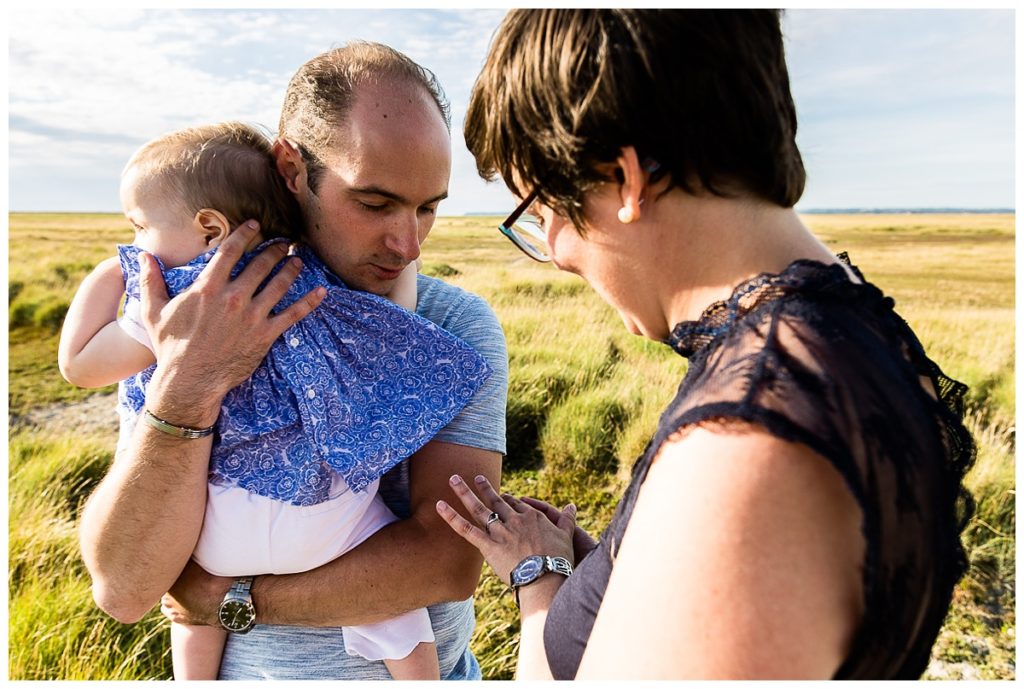 mont saint michel, demande en mariage surprise, seance photo famille, audrey guyon, photographe interprete, photographe emotions, family shoot, family photographer, photographe famille manche, photographe normandie, photographe lifestyle, demande en mariage, proposal