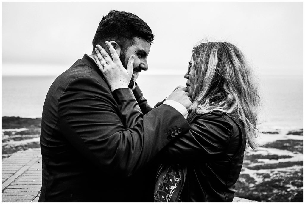 seance engagement, seance photo couple, audrey guyon, photographe interprete, photographe mariage normandie, granville, photographe emotions, photos de couple granville, complicite, amour, french wedding photographer