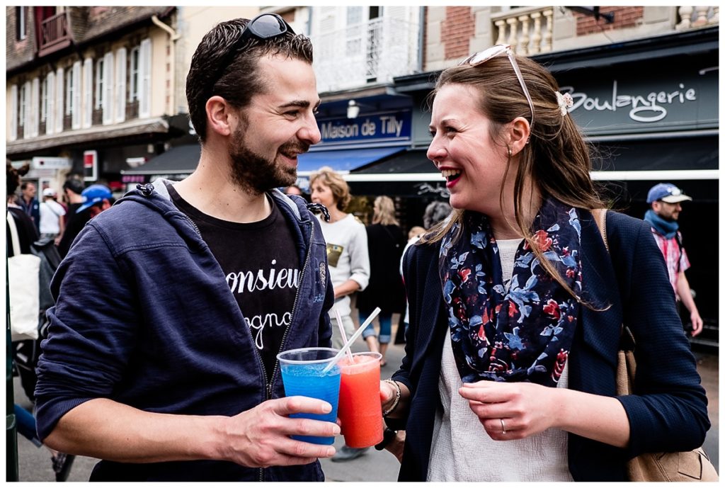 reportage photo d'une séance photo couple à cabourg, par audrey guyon photographe