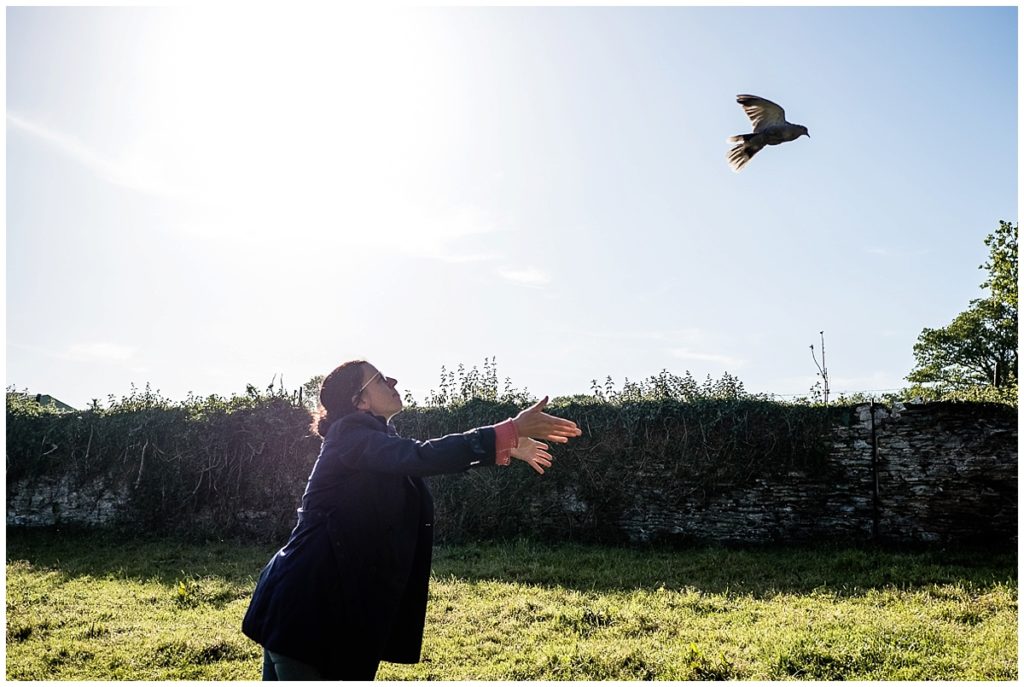 linda et gregory vont se marier a la ferme. découvrez leurs photos de couple par audrey guyon