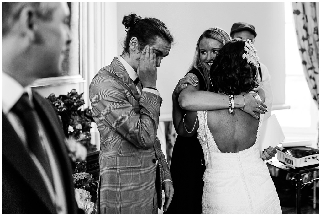 émotions mariage au chateau de courtomer, audrey guyon photographe mariage