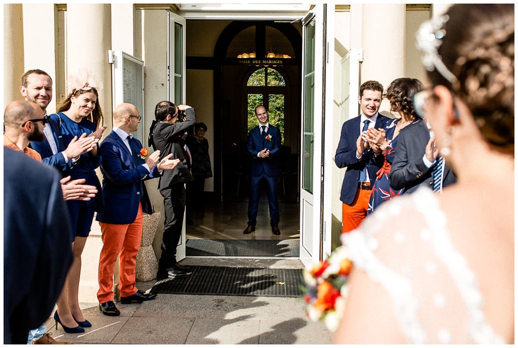 découverte des mariés à la mairie, mariage d'automne en normandie, audrey guyon photographe mariage normandie