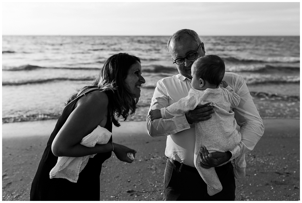 séance famille à cabourg avec Audrey GUYON photographe famille en Normandie